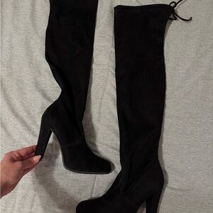 Elegant Black Over-the-Knee Boots